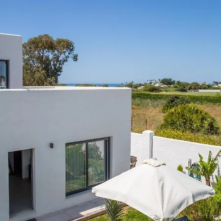 Acogedora Casa El Invierno Con Estufa De Pellet, Cerca De La Playa *